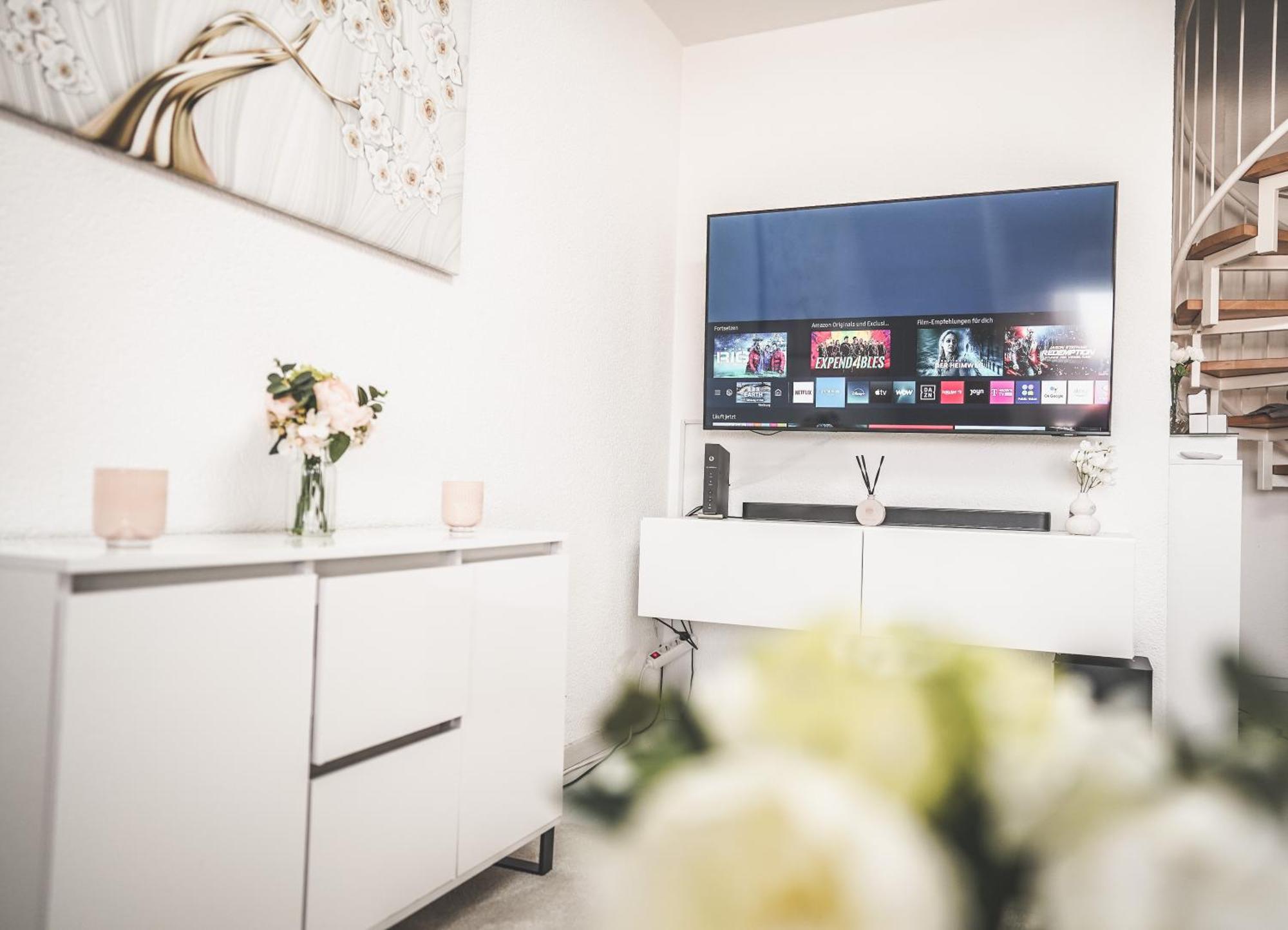 Luxus Maisonette Wohnung Am See, Wehome Premium Sankt Leon-Rot Exterior photo