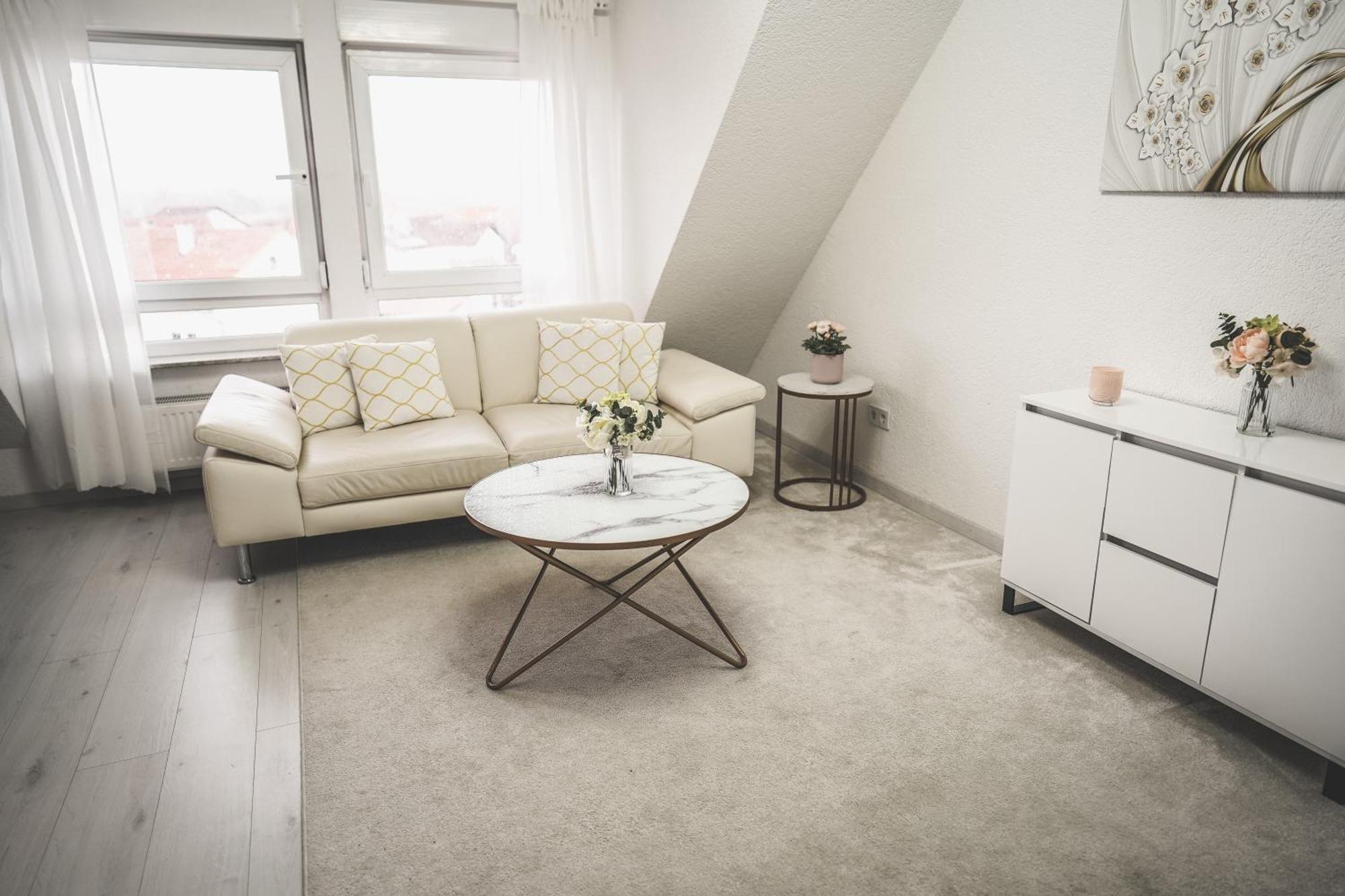 Luxus Maisonette Wohnung Am See, Wehome Premium Sankt Leon-Rot Exterior photo